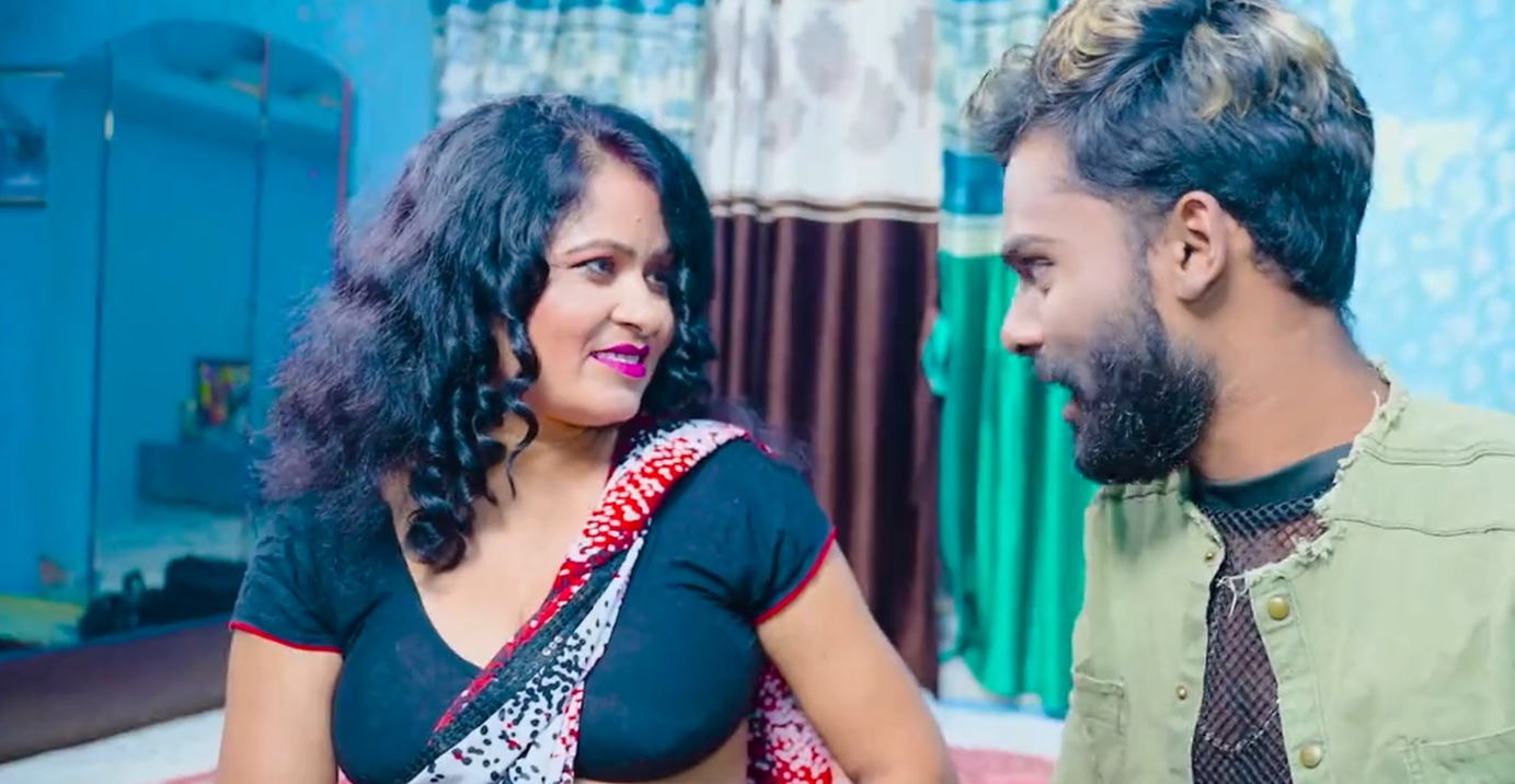 Bade Bade Dudhwali Aunty Ki Chudai Ki Honey Laga Ke Ghapghup